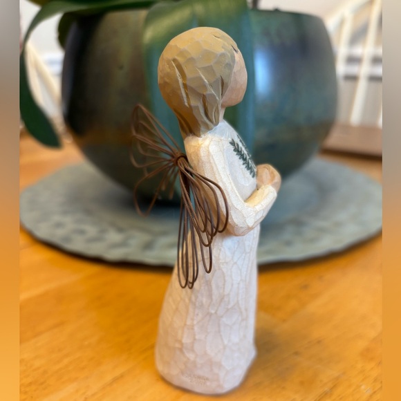 Willow Tree Angel of Remembrance - Picture 3 of 5